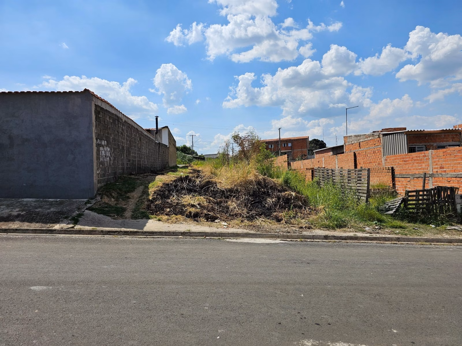 Terreno de 250 m² em Monte Mor, SP