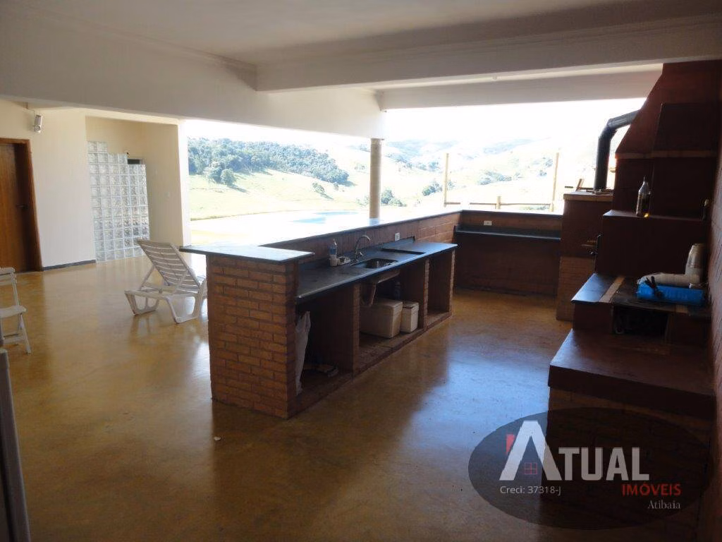 Chácara de 3.000 m² em Piracaia, SP