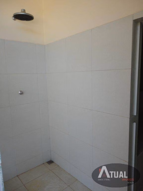 Chácara de 3.000 m² em Piracaia, SP