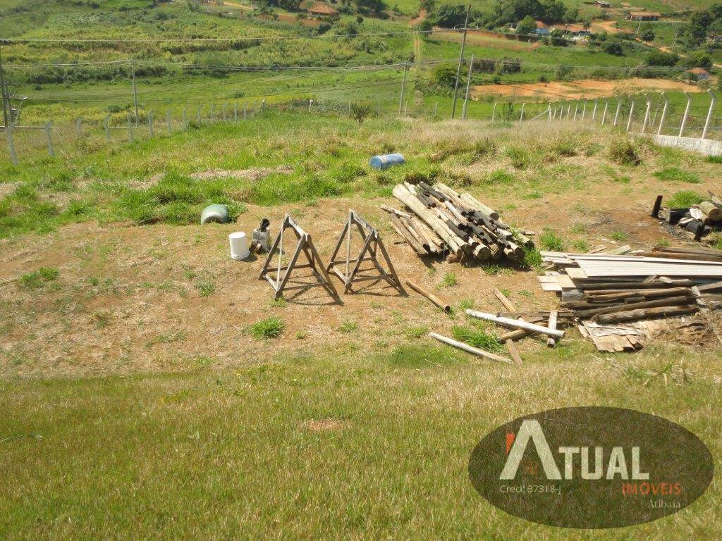 Chácara de 3.000 m² em Piracaia, SP