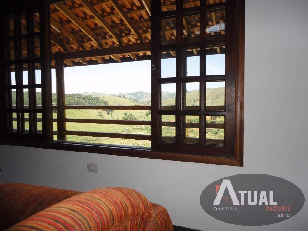 Chácara de 3.000 m² em Piracaia, SP