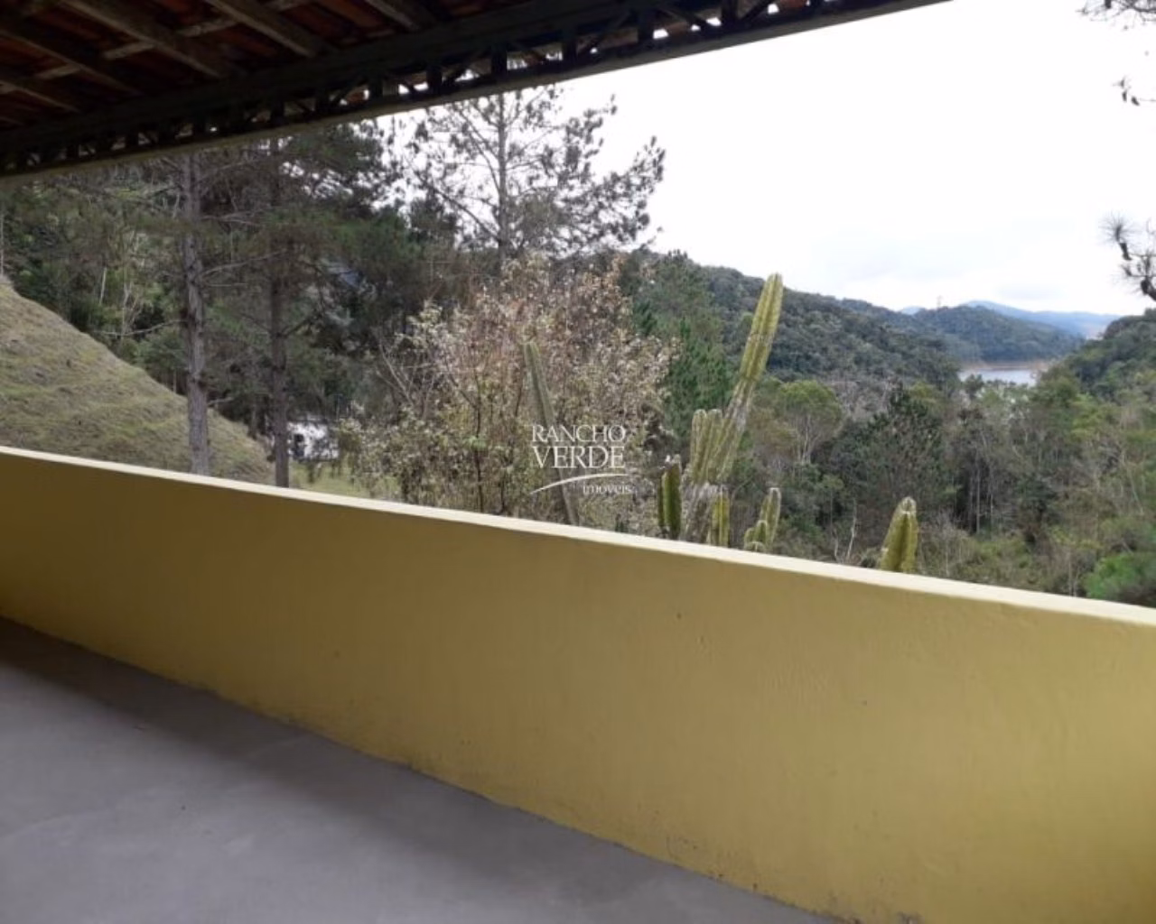 Sítio de 77 ha em Paraibuna, SP