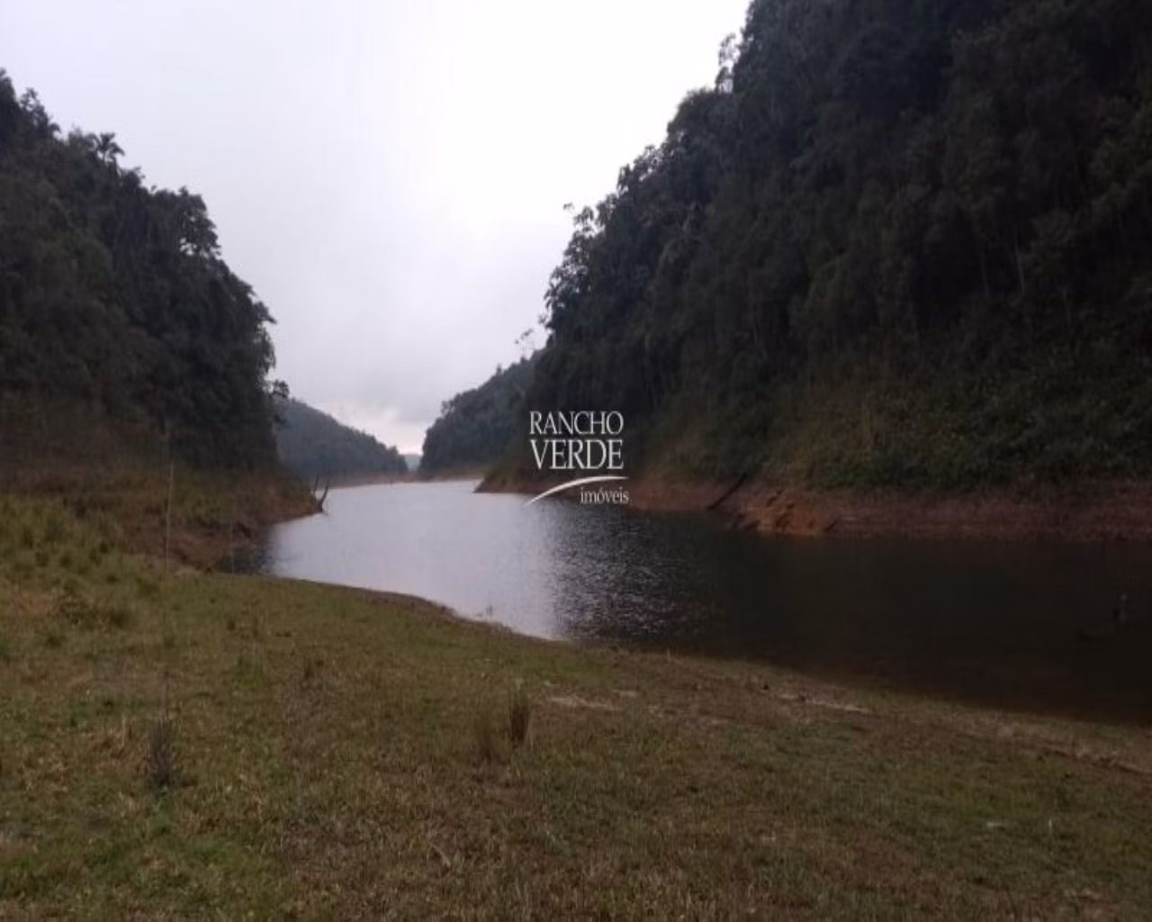 Sítio de 77 ha em Paraibuna, SP
