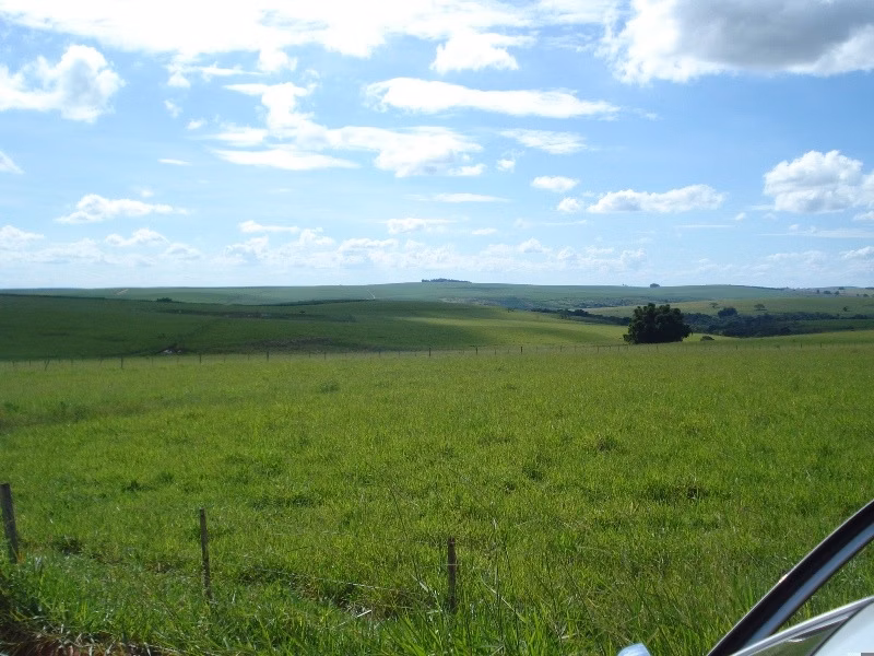 Fazenda de 2.889 ha em Pompéia, SP