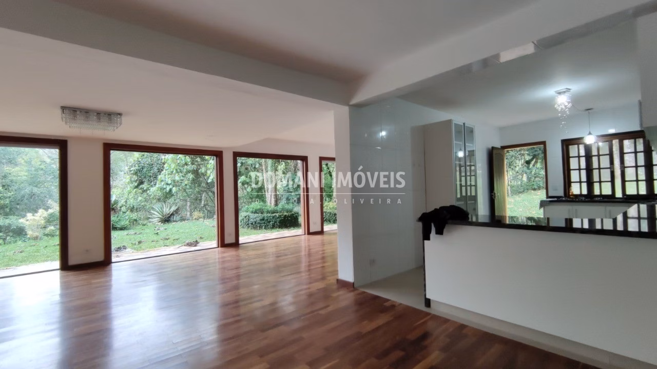 Casa de 2.890 m² em Santo Antônio do Pinhal, SP