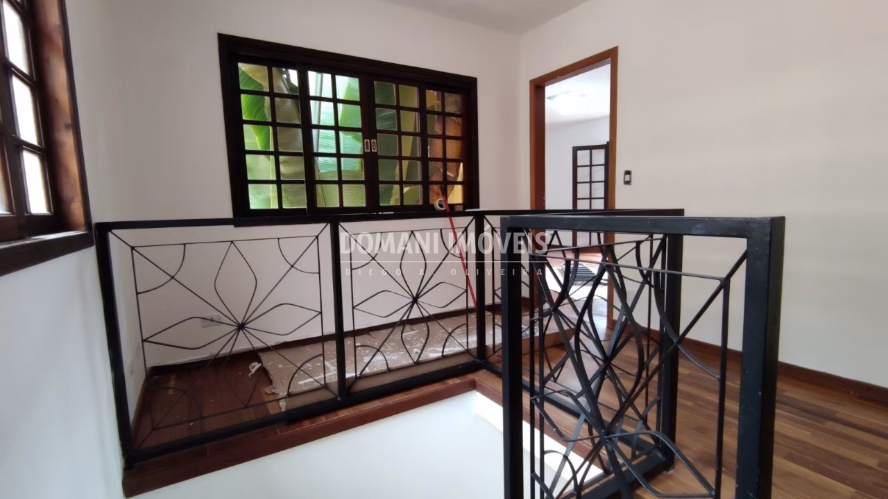 Casa de 2.890 m² em Santo Antônio do Pinhal, SP