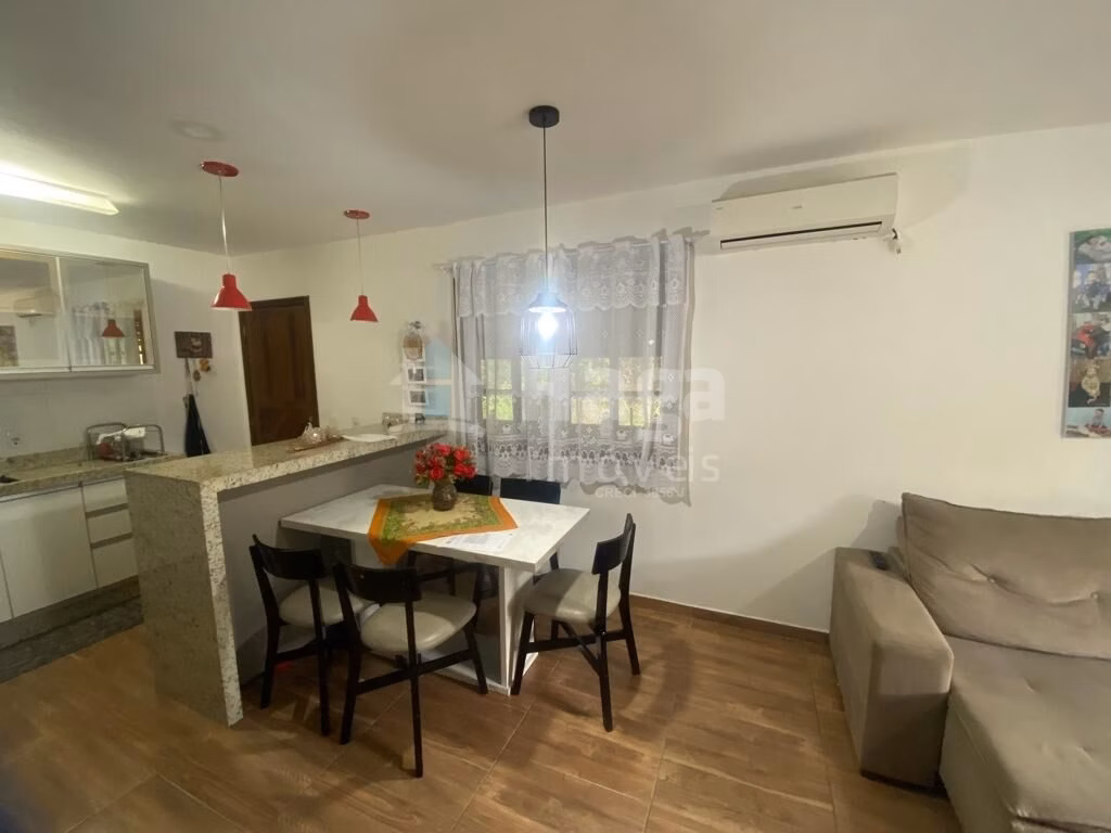 Casa de 330 m² em Nova Trento, SC