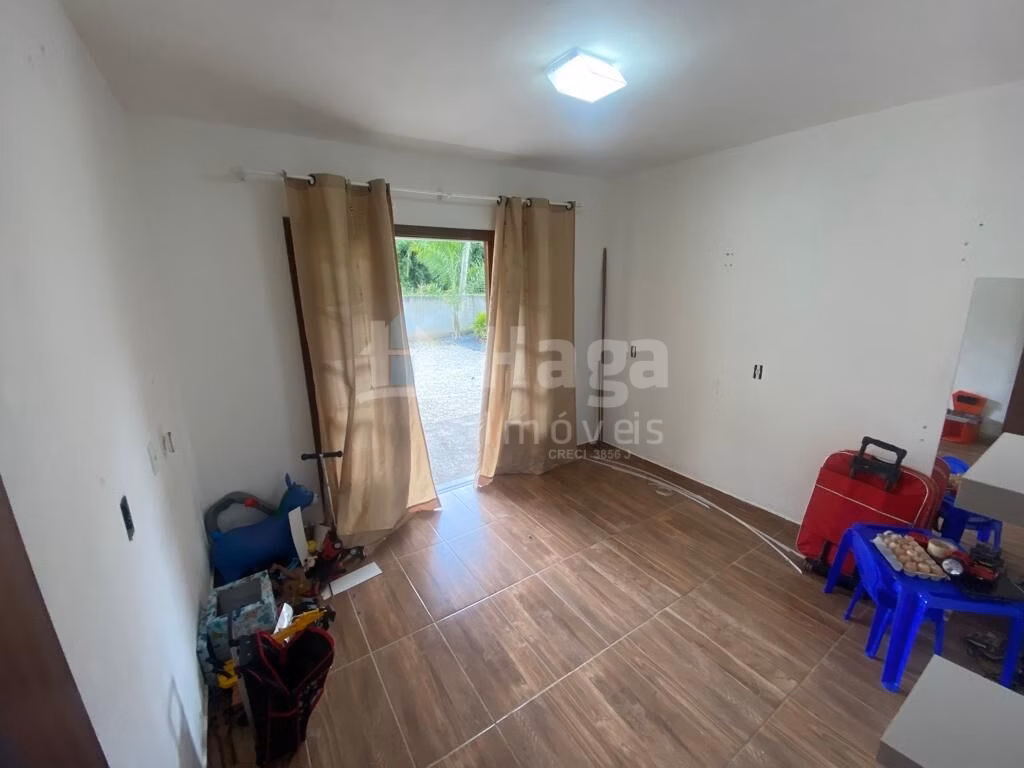 Casa de 330 m² em Nova Trento, SC