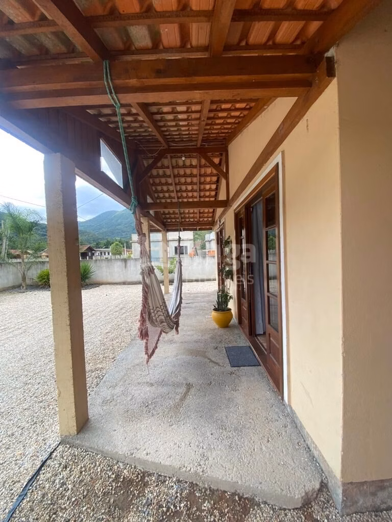 Casa de 330 m² em Nova Trento, SC