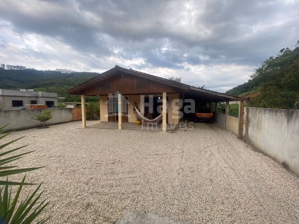 Casa de 330 m² em Nova Trento, SC
