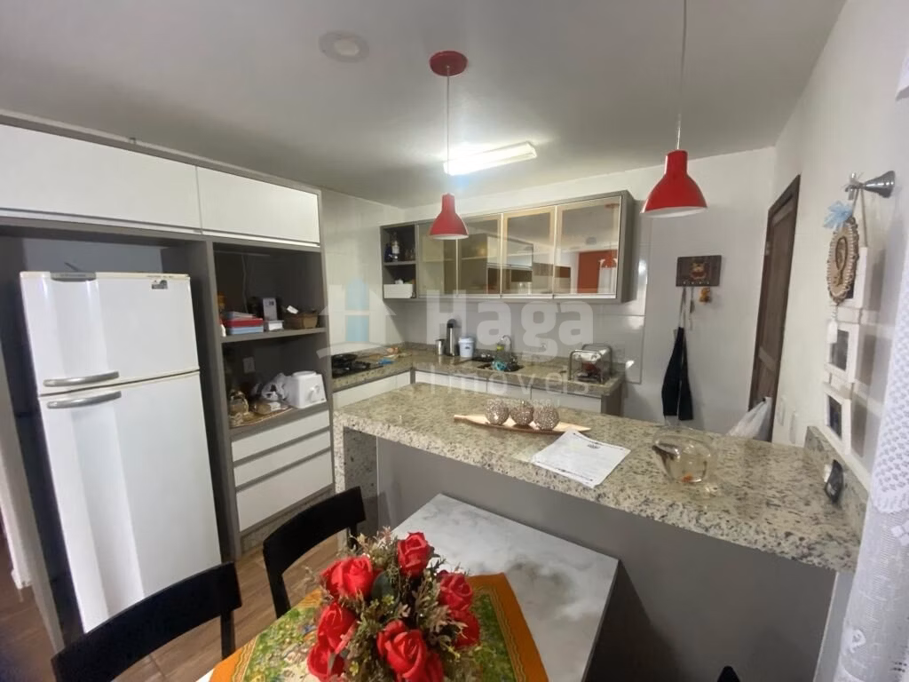 Casa de 330 m² em Nova Trento, SC