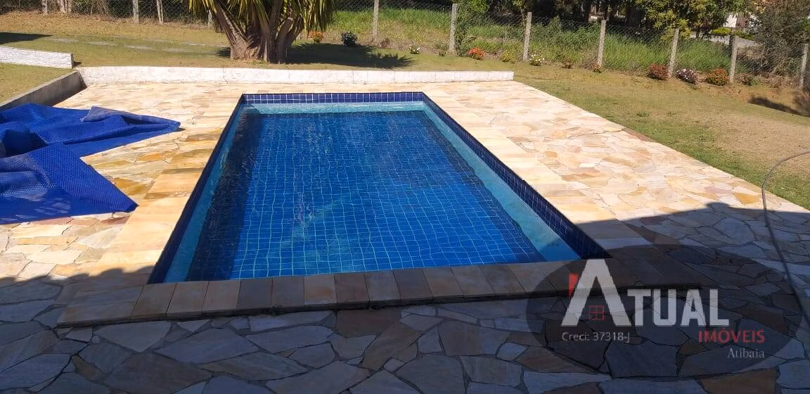 Casa de 1.000 m² em Piracaia, SP