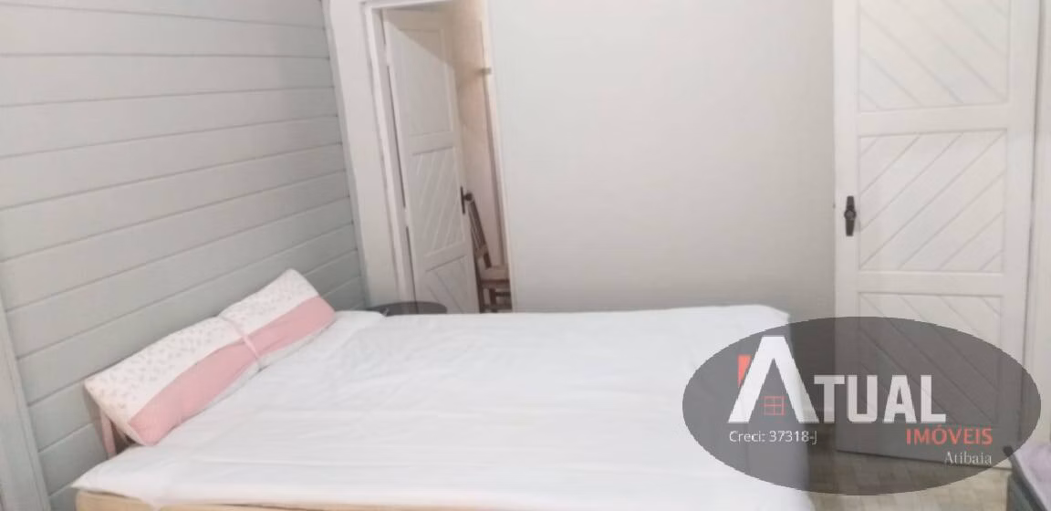 Casa de 1.000 m² em Piracaia, SP