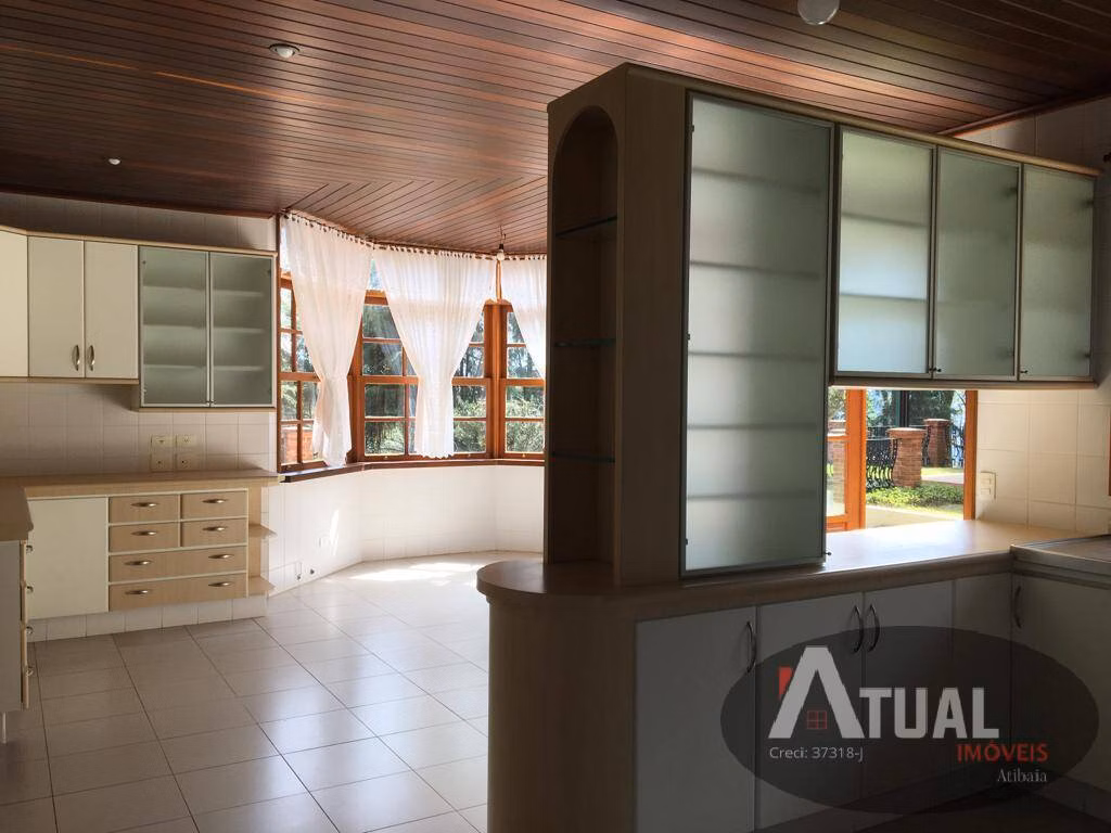 Casa de 2.033 m² em Mairiporã, SP