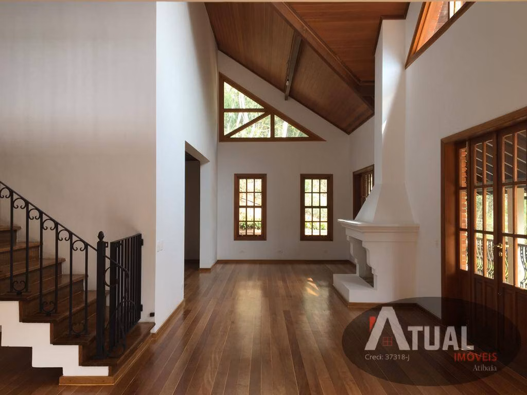 Casa de 2.033 m² em Mairiporã, SP
