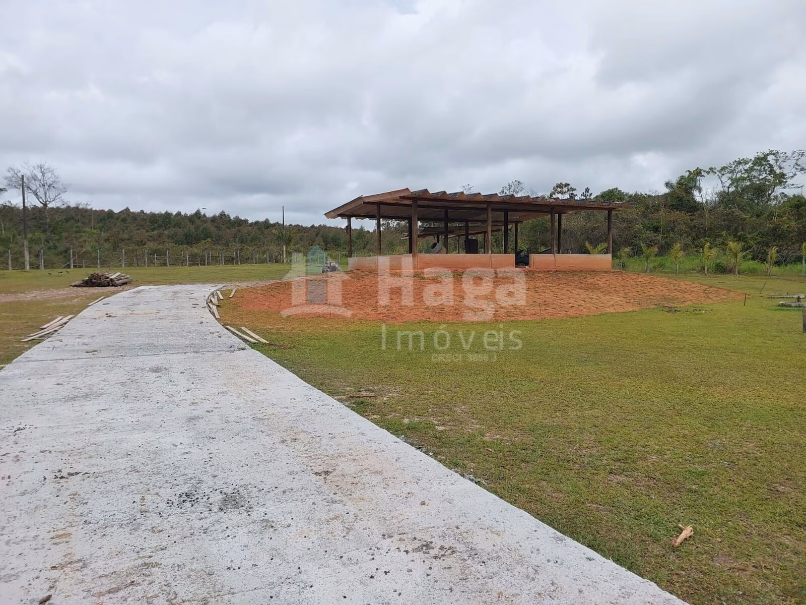 Fazenda de 1 ha em Balneário Piçarras, SC