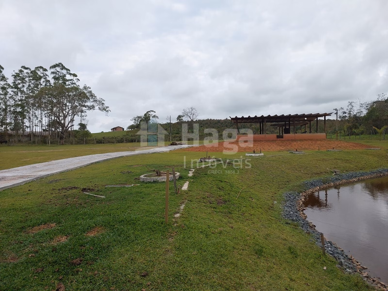 Fazenda de 1 ha em Balneário Piçarras, SC
