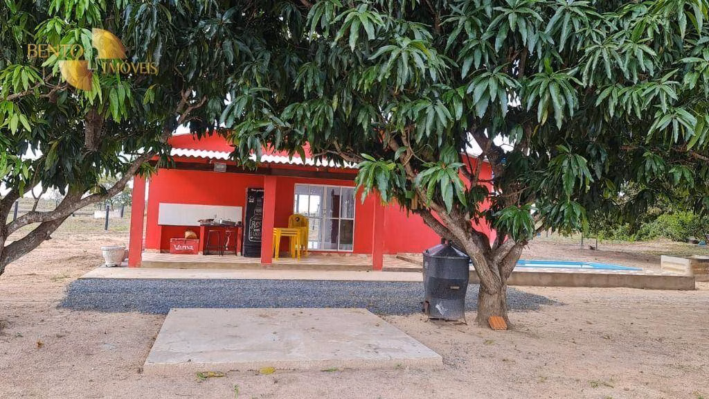 Sítio de 35 ha em Nossa Senhora do Livramento, MT