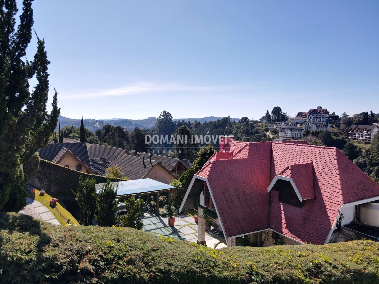 Casa de 1.140 m² em Campos do Jordão, SP