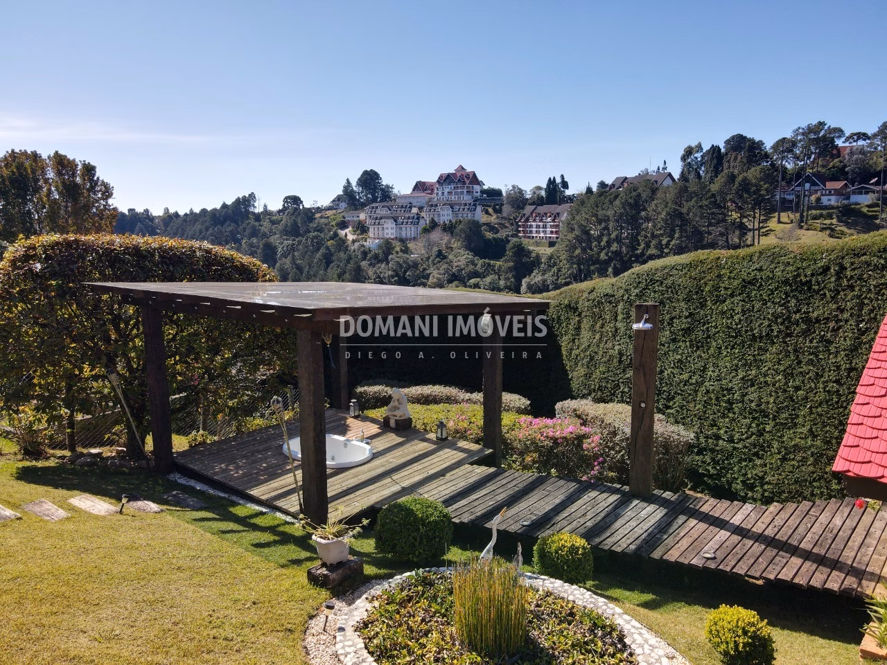 Casa de 1.140 m² em Campos do Jordão, SP