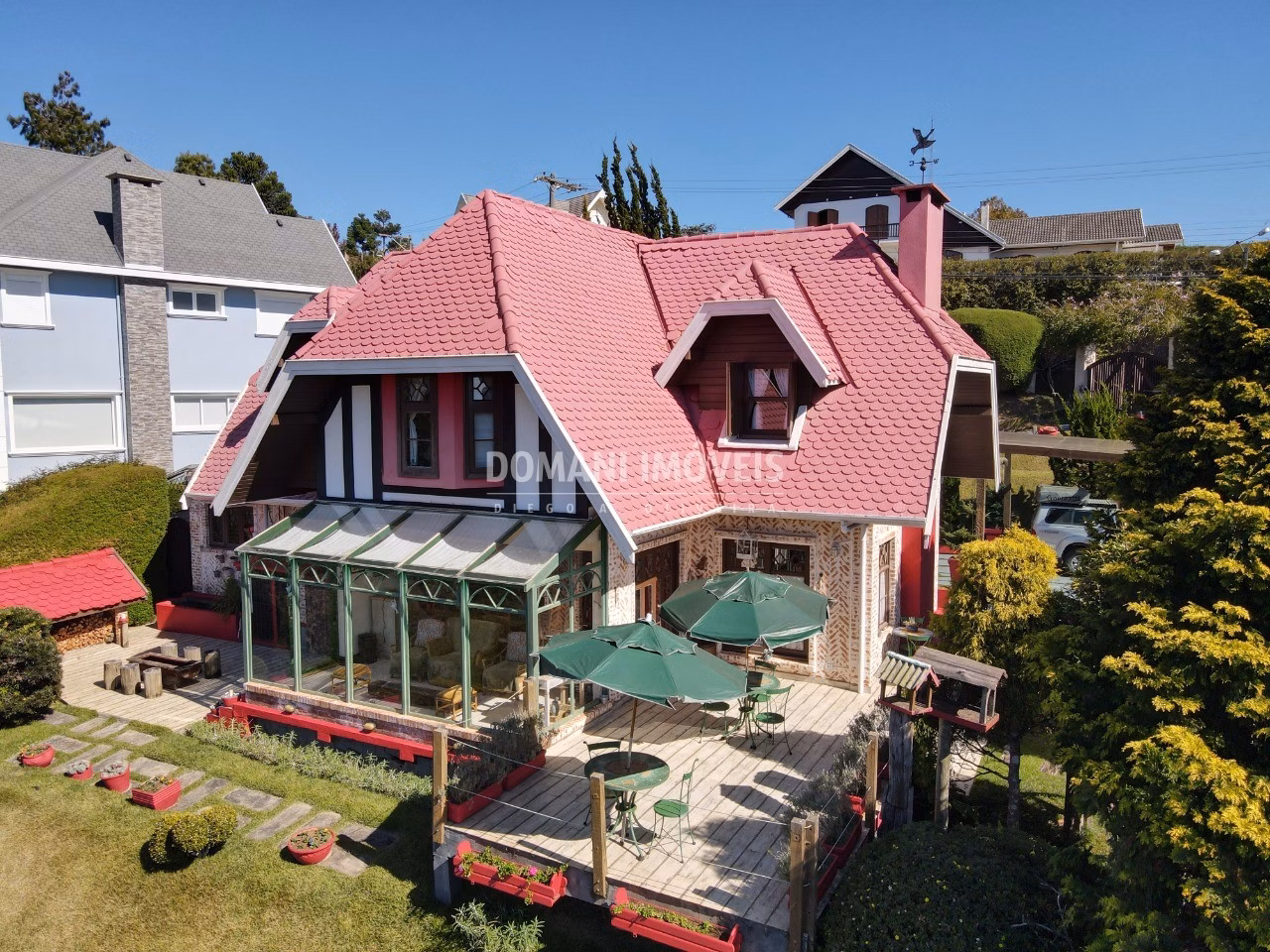 Casa de 1.140 m² em Campos do Jordão, SP