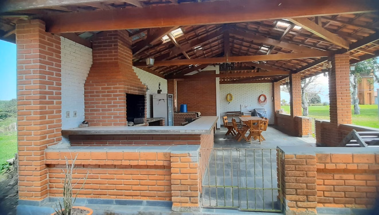 Sítio de 7 ha em Sarapuí, SP