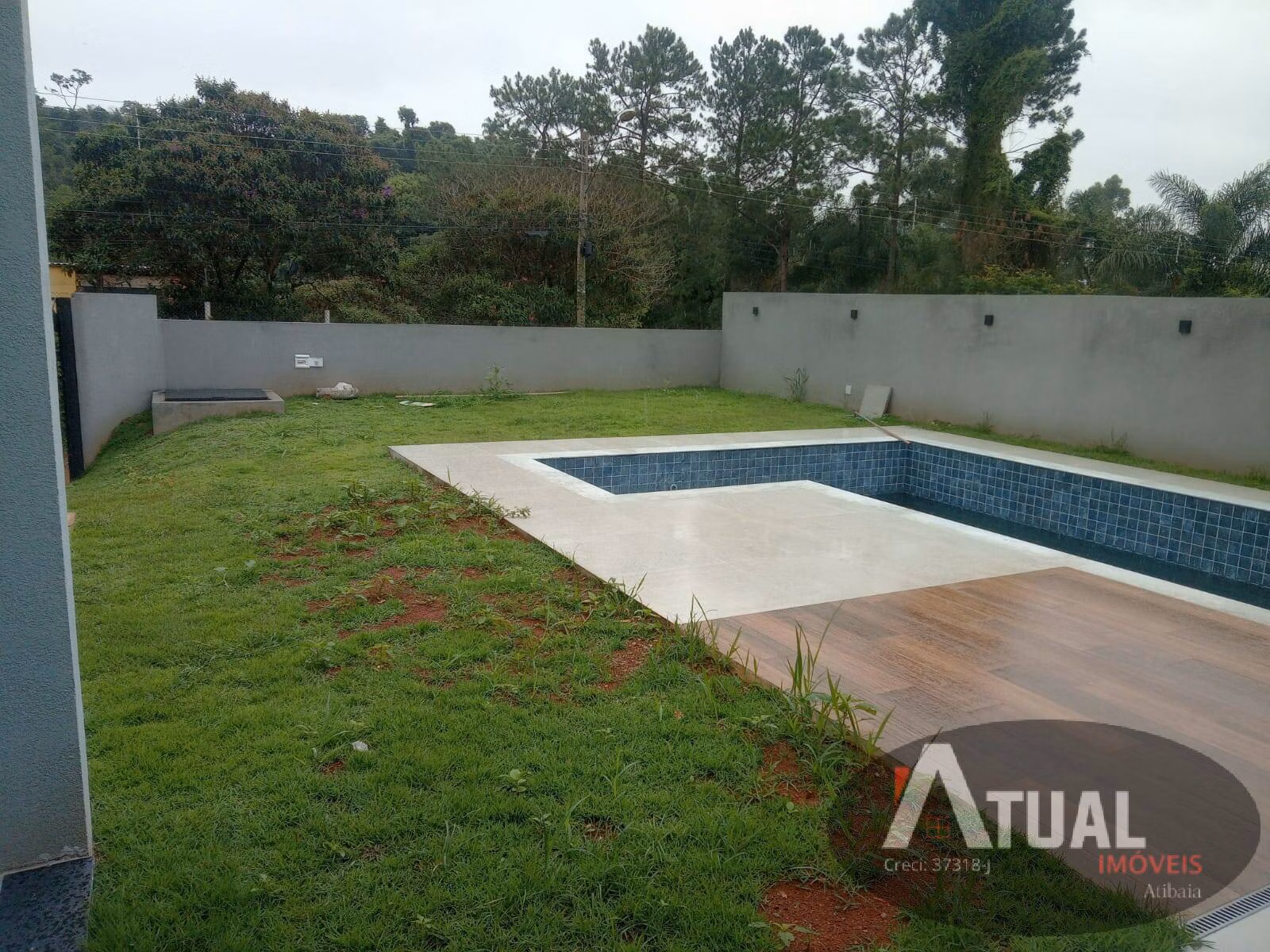 Casa de 420 m² em Atibaia, SP