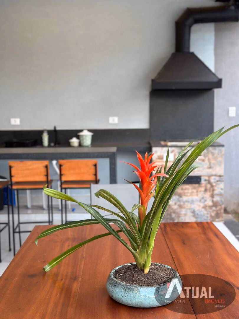 Casa de 420 m² em Atibaia, SP