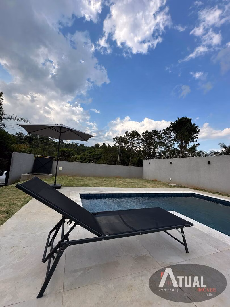 Casa de 420 m² em Atibaia, SP