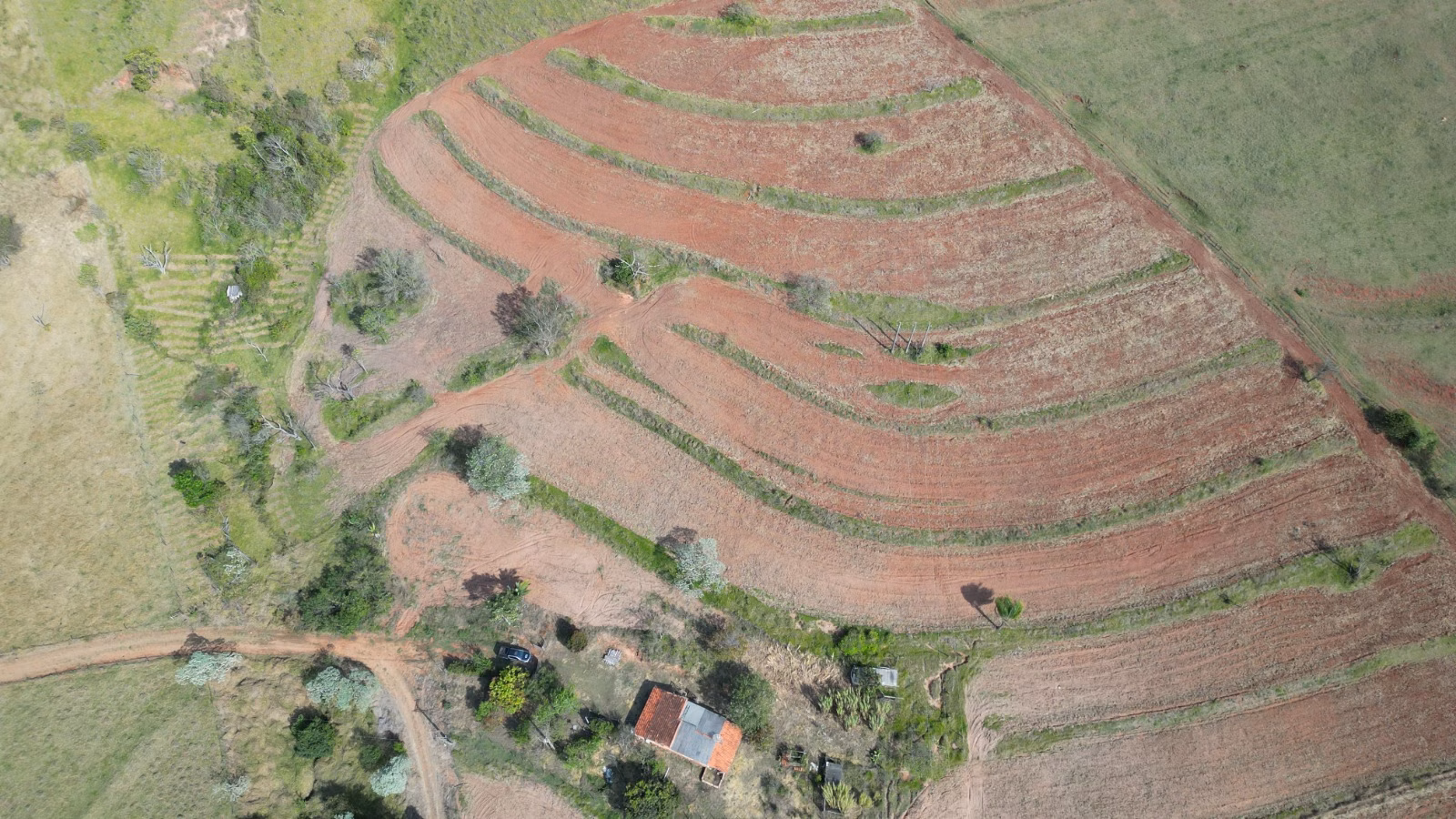 Sítio de 3 ha em Timburi, SP