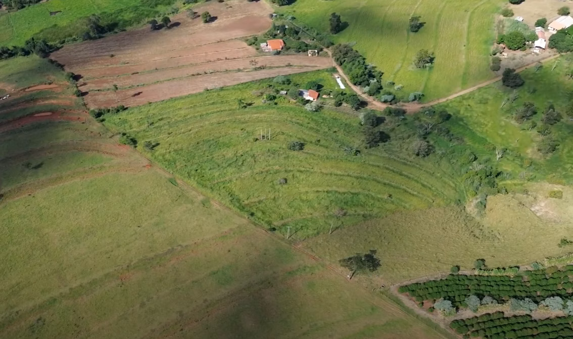 Sítio de 3 ha em Timburi, SP