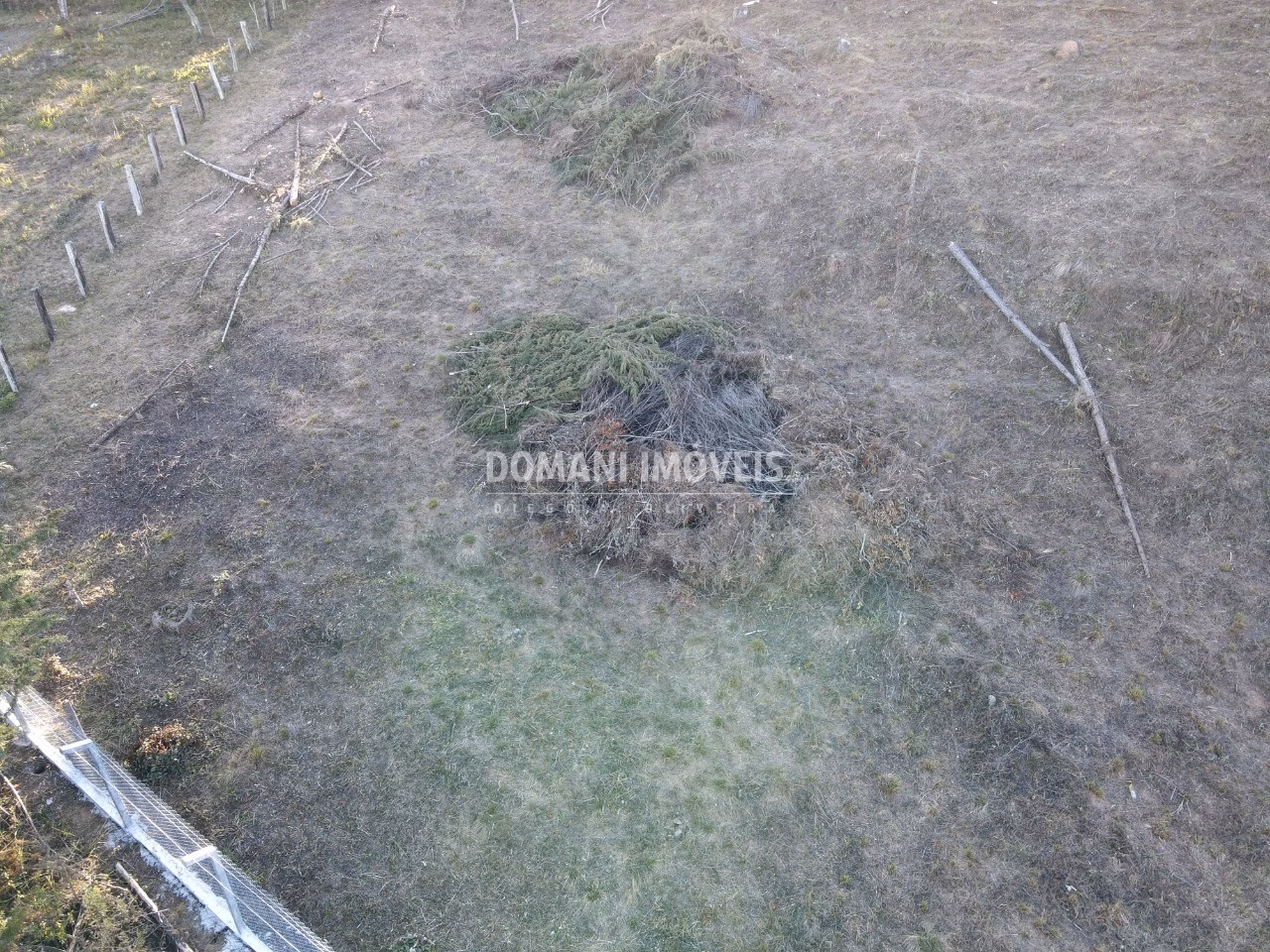 Terreno de 1.010 m² em Campos do Jordão, SP
