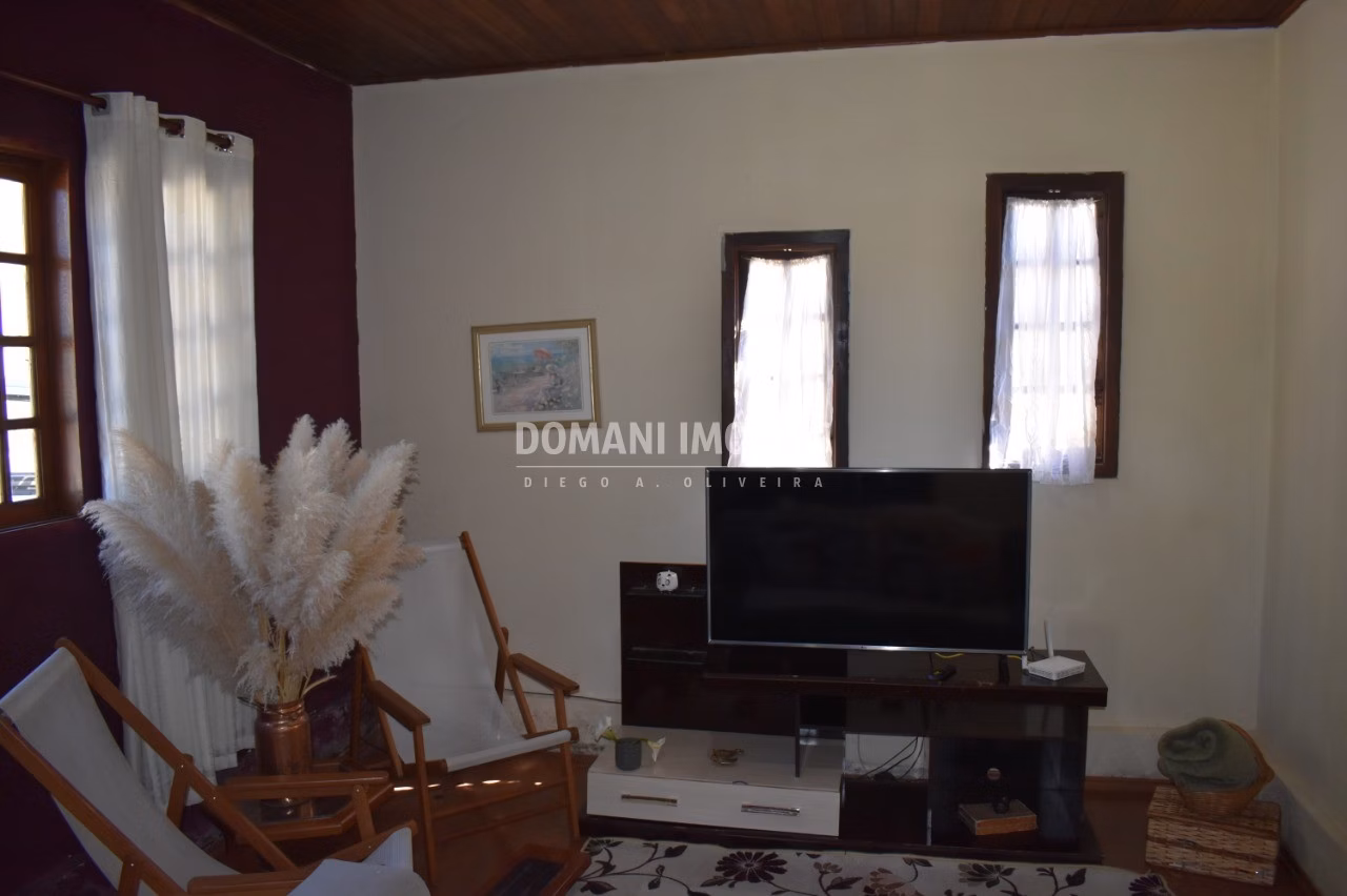 Casa de 360 m² em Campos do Jordão, SP