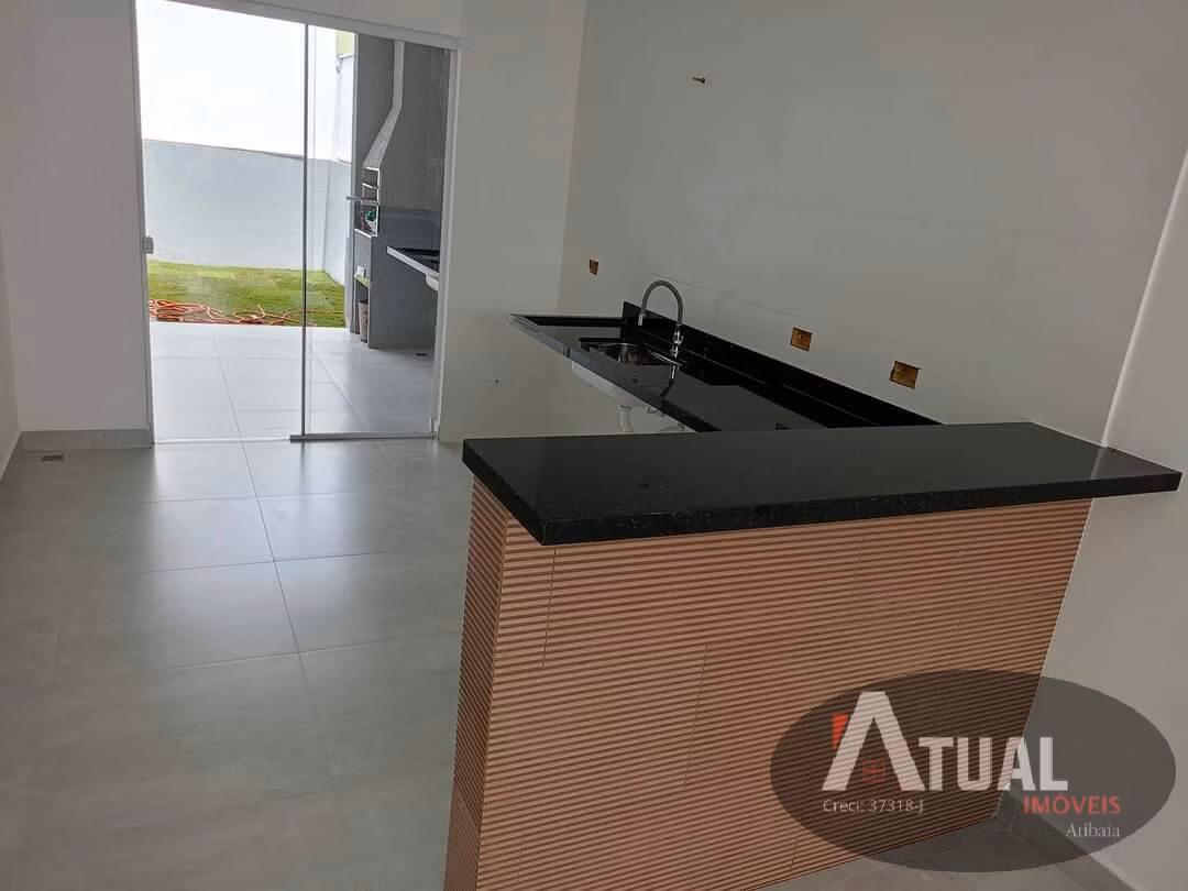 Casa de 170 m² em Atibaia, SP