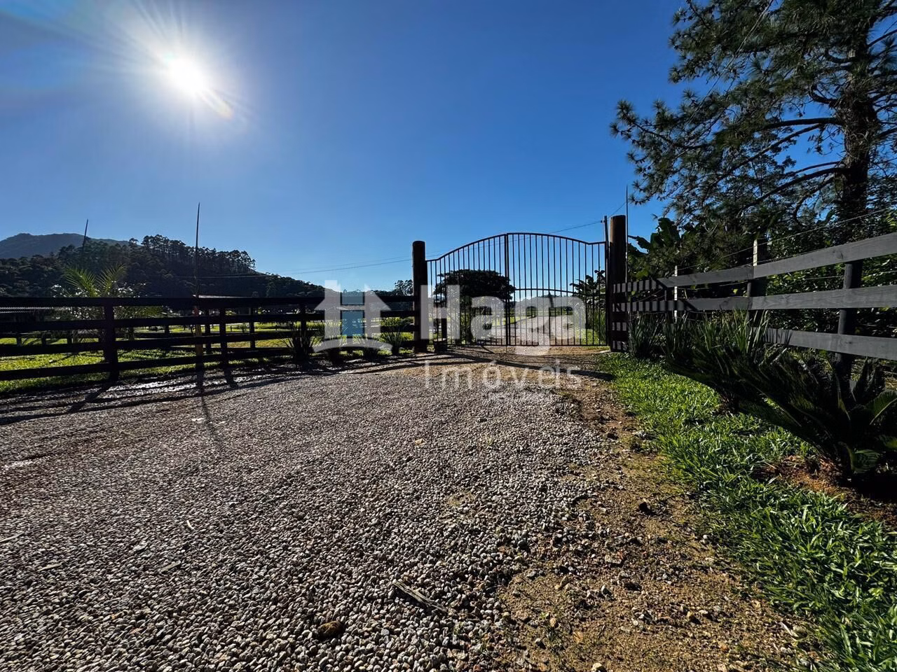Fazenda de 4.500 m² em Tijucas, SC