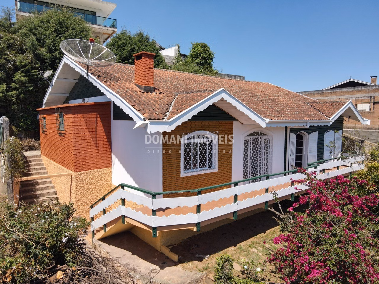 Casa de 485 m² em Campos do Jordão, SP