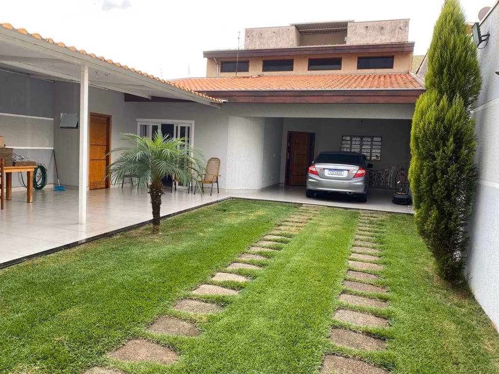 Casa de 250 m² em Santa Bárbara d'Oeste, SP