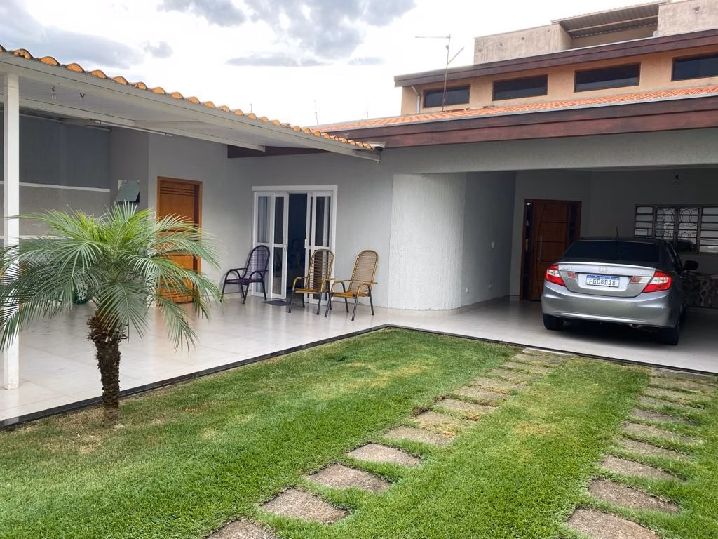 Casa de 250 m² em Santa Bárbara d'Oeste, SP