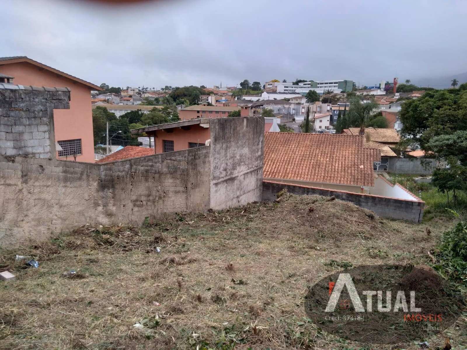 Terreno de 290 m² em Atibaia, SP