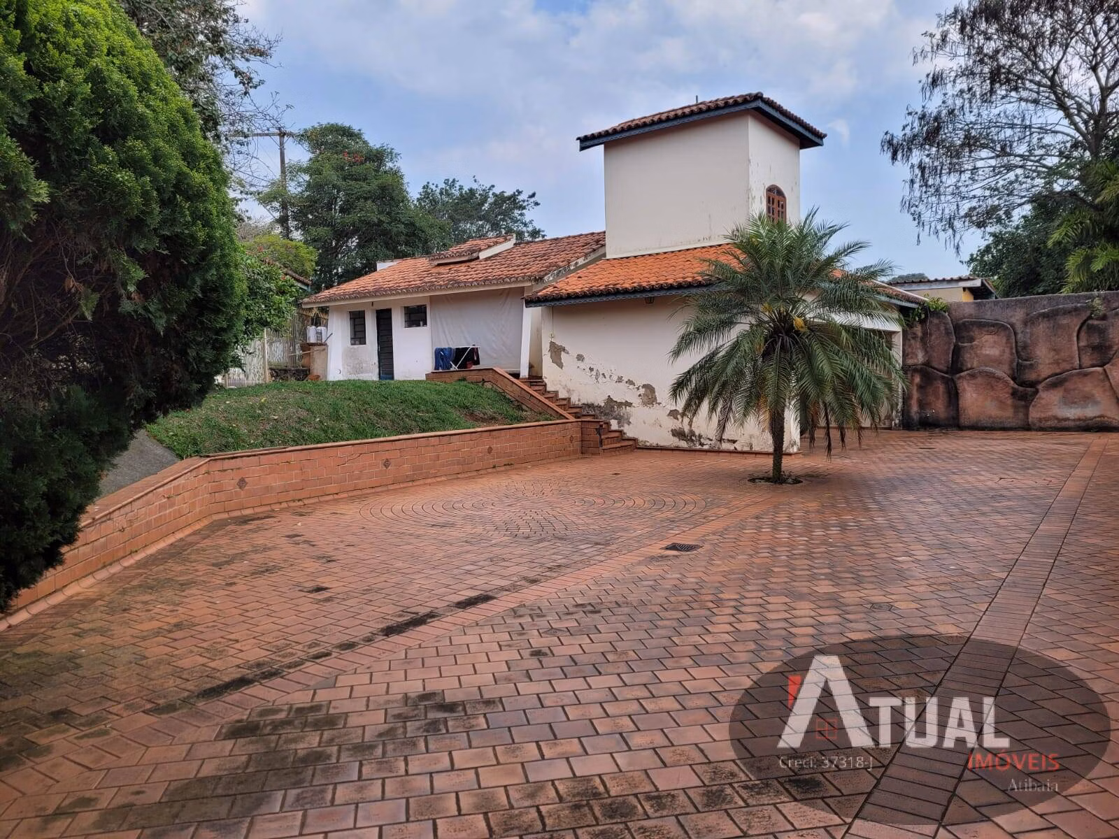 Casa de 2.000 m² em Bragança Paulista, SP