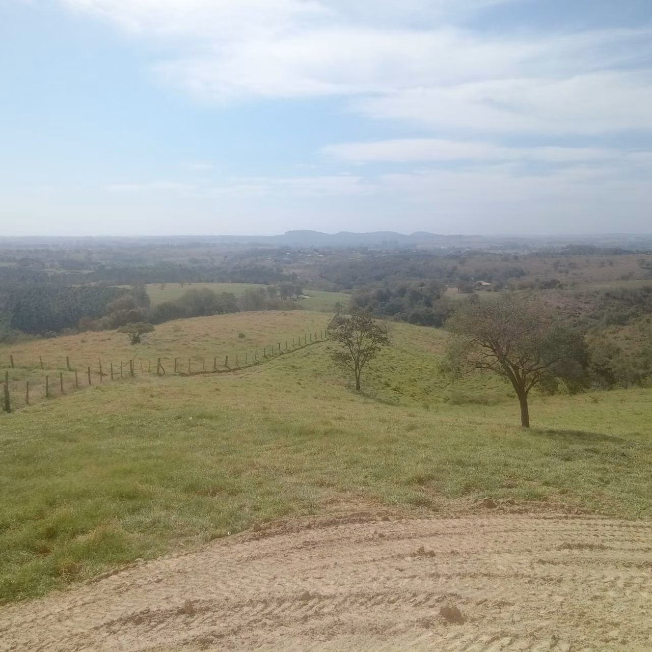 Small farm of 60 acres in Guareí, SP, Brazil