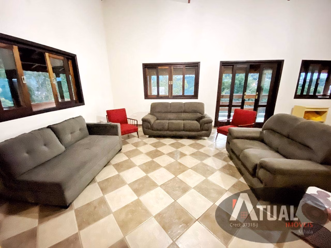Chácara de 914 m² em Mairiporã, SP