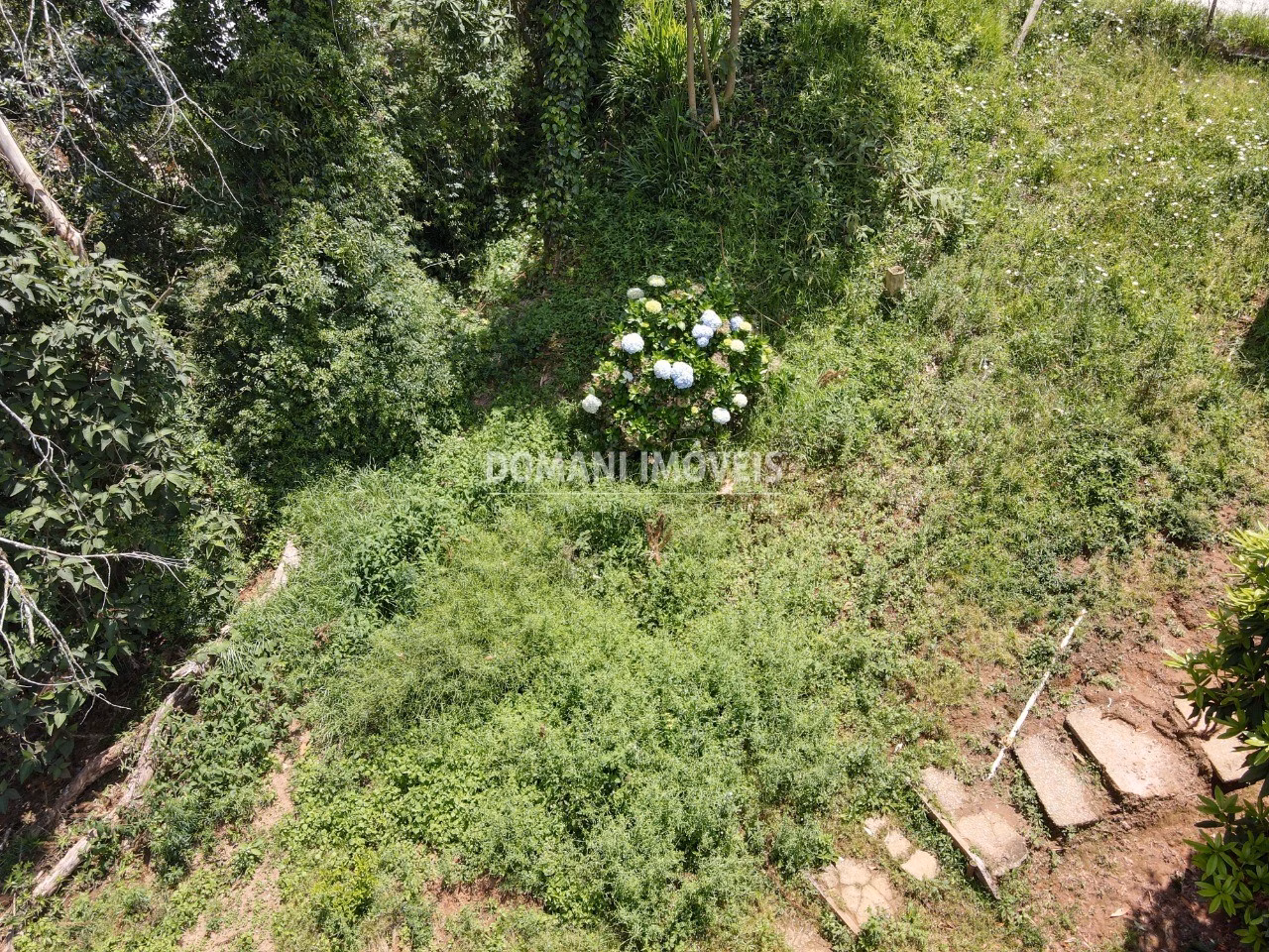 Terreno de 450 m² em Campos do Jordão, SP