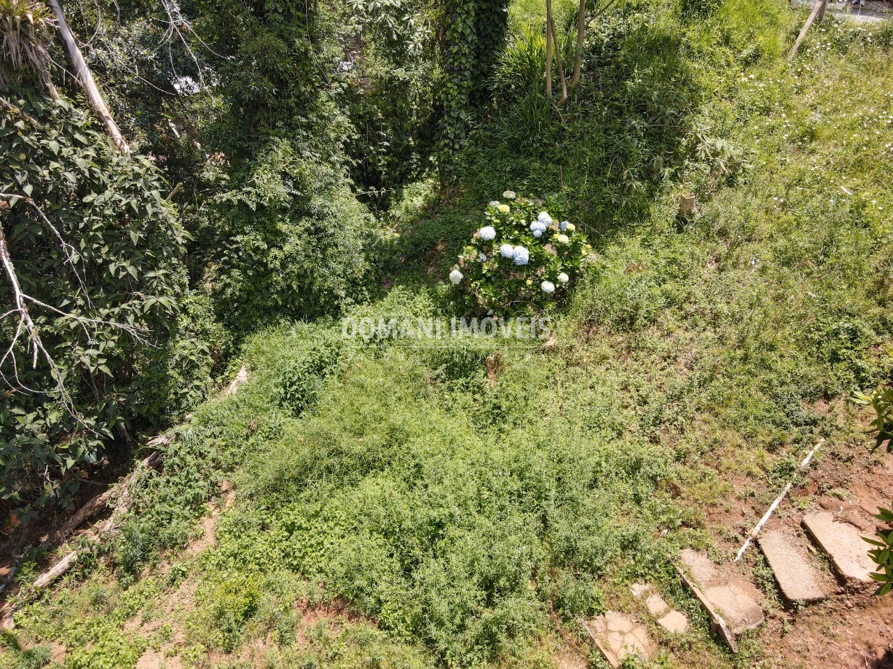 Terreno de 450 m² em Campos do Jordão, SP