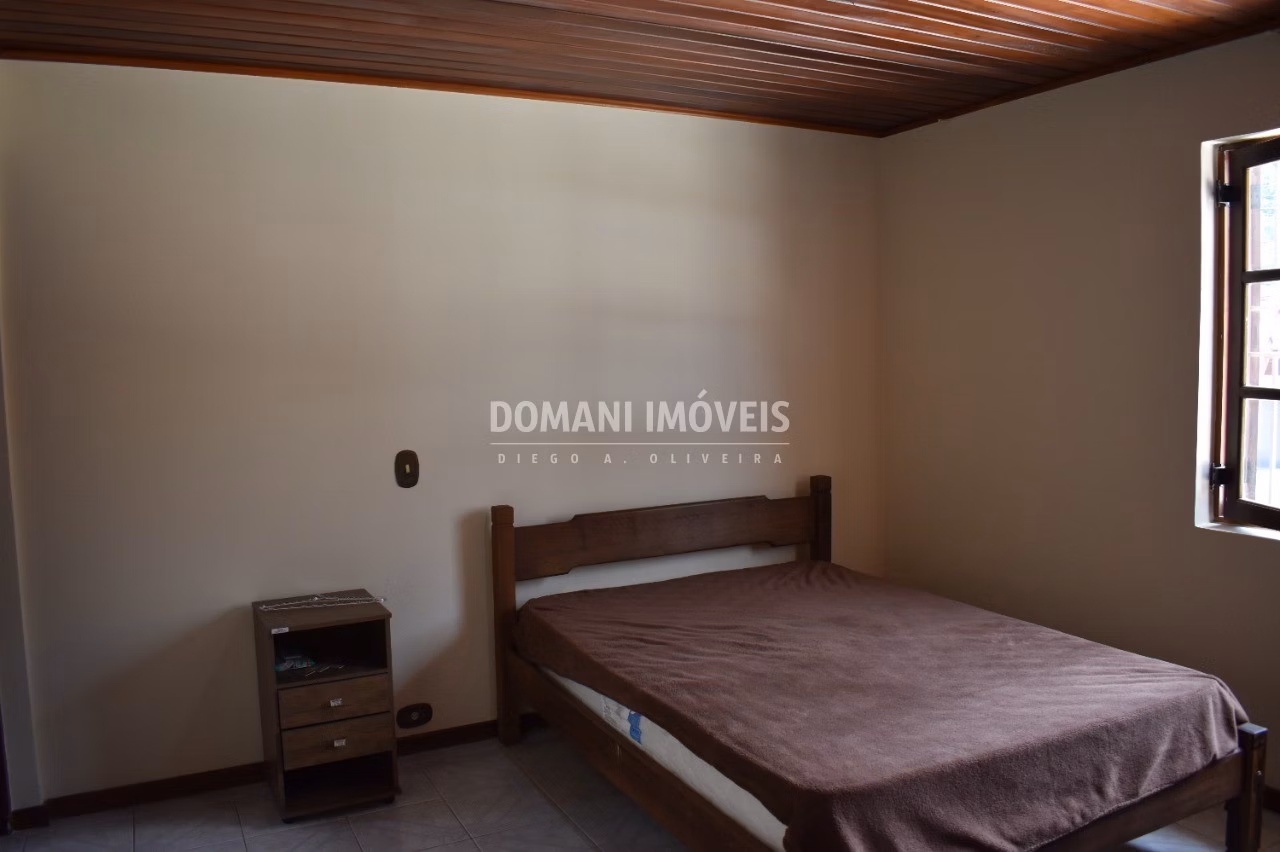 Casa de 280 m² em Campos do Jordão, SP