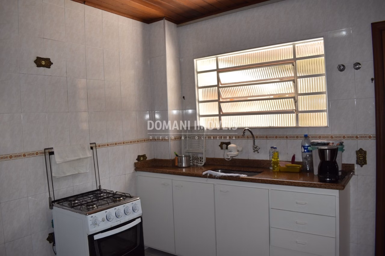 Casa de 280 m² em Campos do Jordão, SP