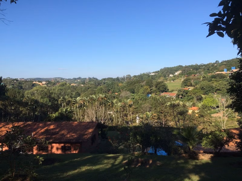 Chácara de 1 ha em Vinhedo, SP