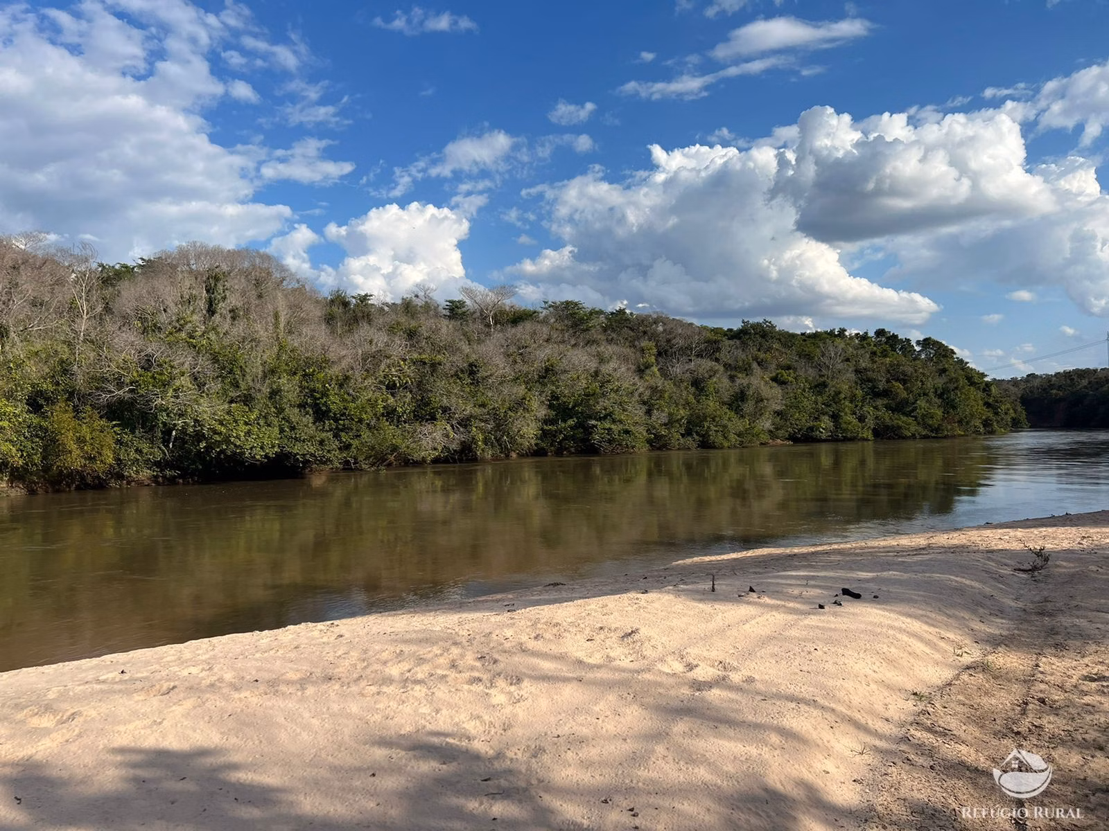 Fazenda de 8.733 ha em Serranópolis, GO