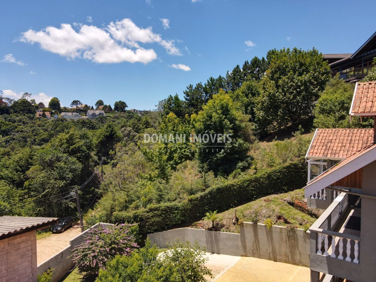 Casa de 1.140 m² em Campos do Jordão, SP