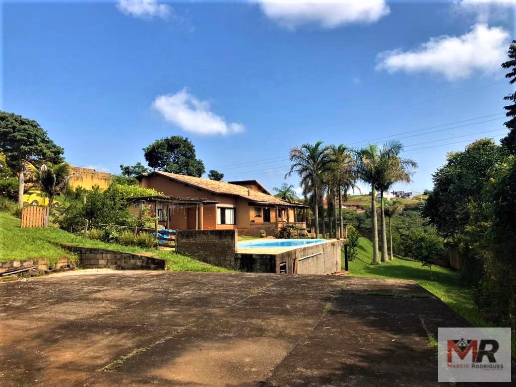 Chácara de 8.000 m² em Pouso Alegre, MG